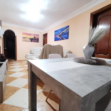 Sleepin Triana Апартаменты